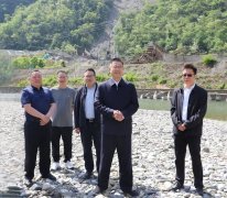 强化“上逛认识”